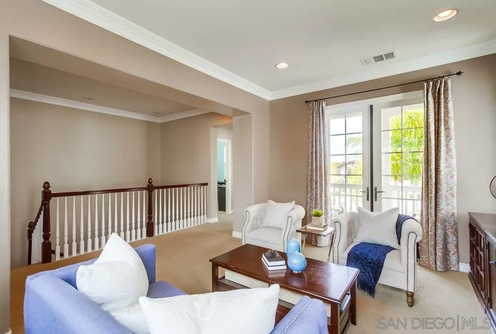2665 Paradise Road Carlsbad, CA 92009 - Photo 34 of 52 a view of a livingroom with furniture