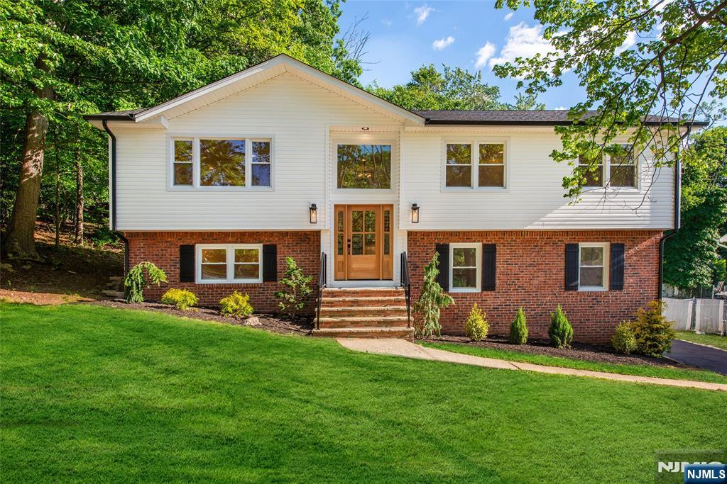 13 Arverne Road West Orange, NJ 07052 - Photo 1 of 23
