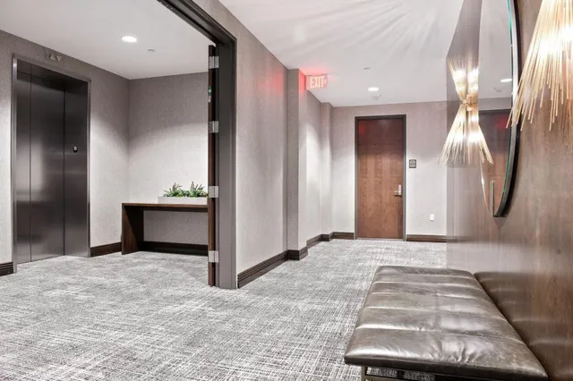 $3,495 | 201 South 11th Street, Unit 530, Minneapolis, MN 55403