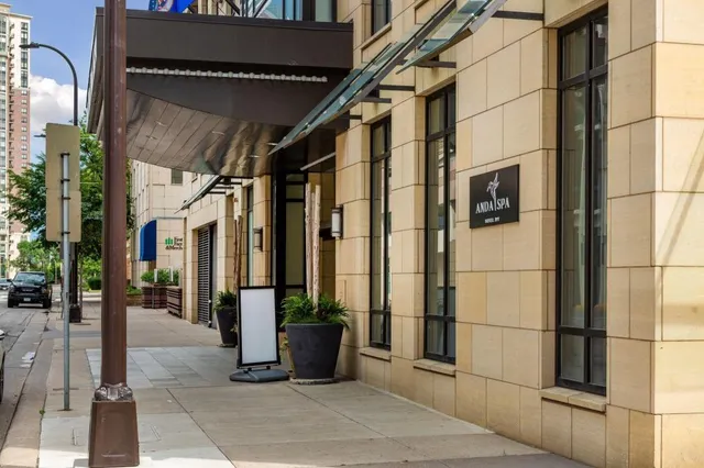 $3,495 | 201 South 11th Street, Unit 530, Minneapolis, MN 55403