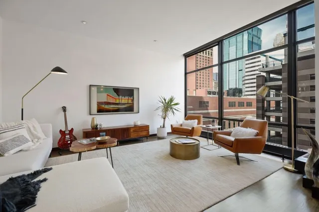 $3,495 | 201 South 11th Street, Unit 530, Minneapolis, MN 55403