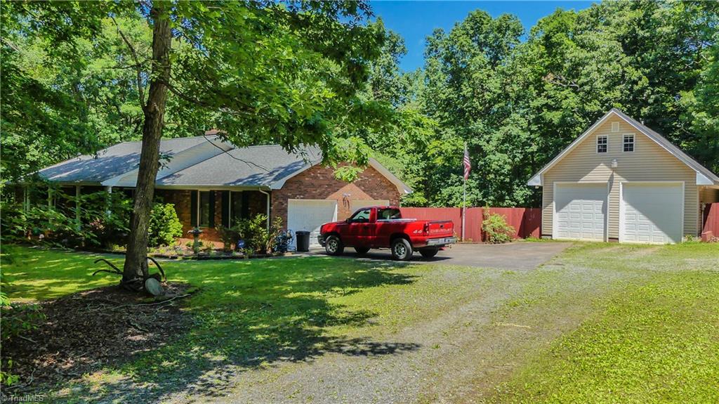 1130 Flinty Knoll Road Pinnacle, NC 27043 - Photo 4 of 29 Plenty of parking for all of your family and friends! PLUS, a two-car attached garage.