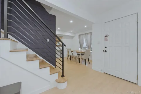 $549,000 | 81 Alhambra Drive, Oceanside, NY 11572