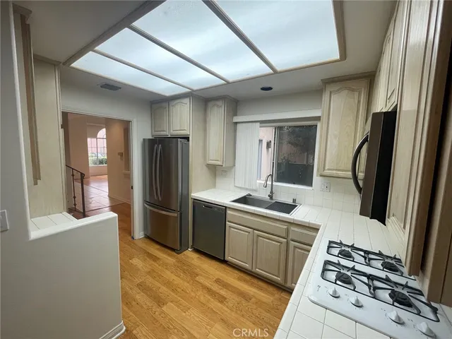 $3,800 | 10010 Reseda Boulevard, Unit D, Northridge, CA 91324