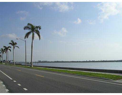 382 Ellamar Road West Palm Beach, FL 33405 - Photo 4 of 7 Additional Photo