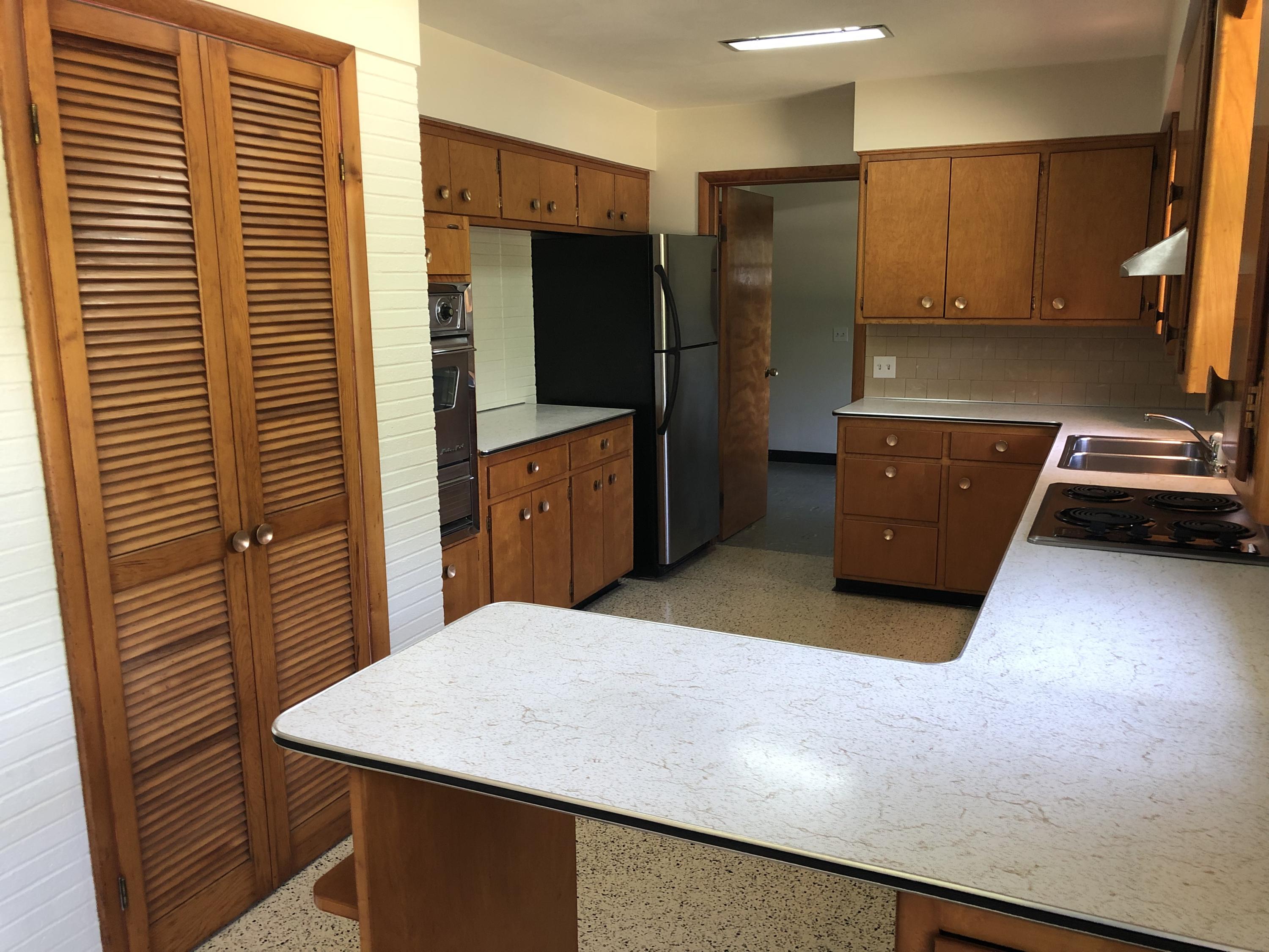 2172 Jensen Road Muskegon, MI 49444 - Photo 5 of 17 12