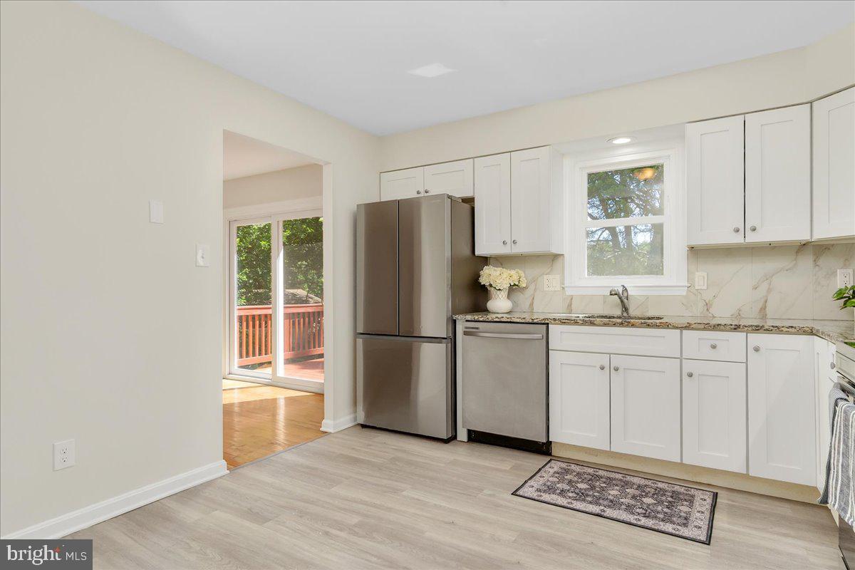 8004 Malcolm Road Clinton, MD 20735 - Photo 9 of 34