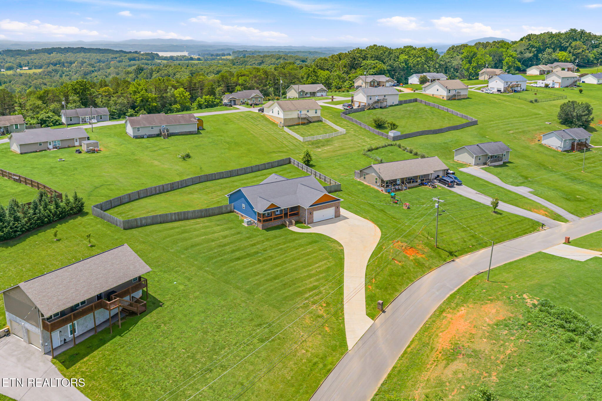 527 Low Valley Road Dandridge, TN 37725 - Photo 44 of 52 46-web-or-mls-527 Low Valley Drive-44