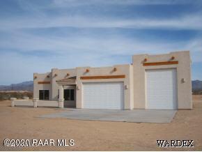4083 West Sunset Road Yucca, AZ 86438 - Photo 1 of 11 Front