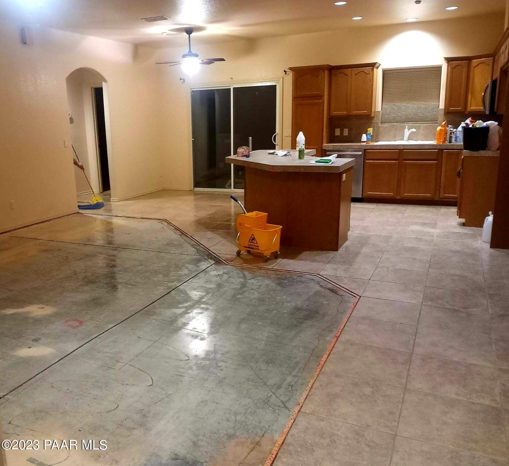 4083 West Sunset Road Yucca, AZ 86438 - Photo 6 of 11 living room