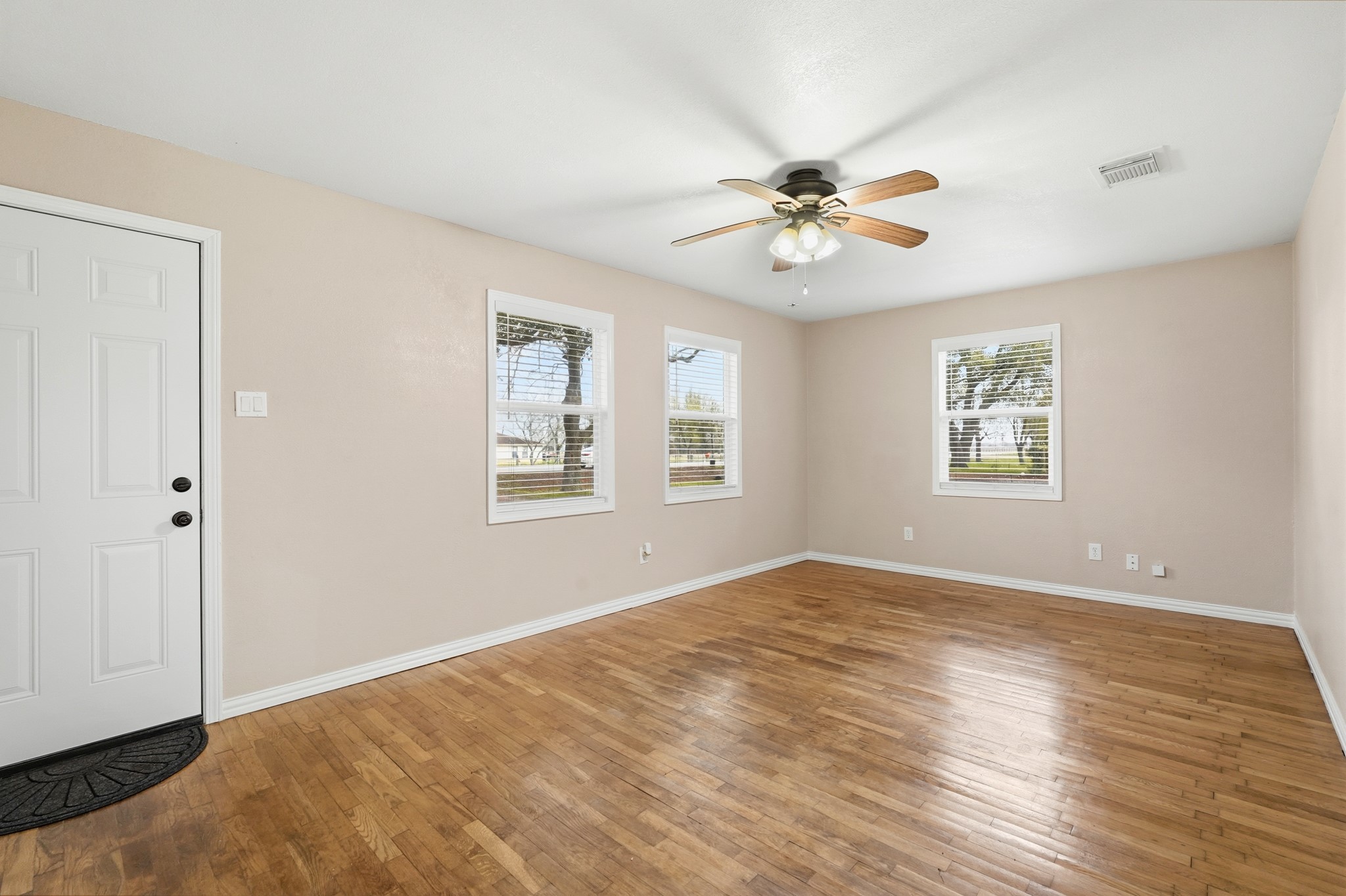 8427 Brinkmeyer Road Needville, TX 77461 - Photo 7 of 21