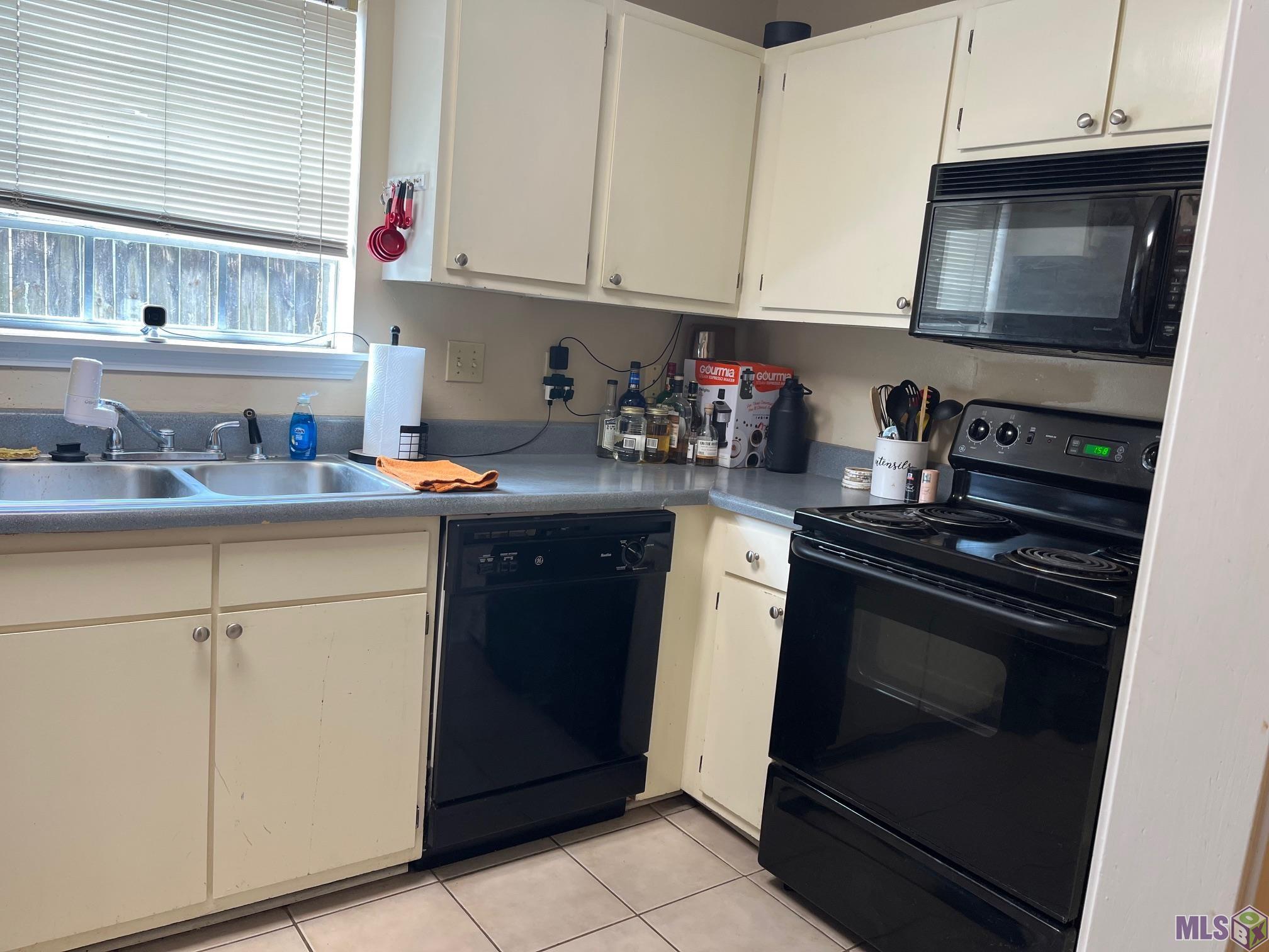 1704 Brightside Drive, Unit B Baton Rouge, LA 70820 - Photo 4 of 9