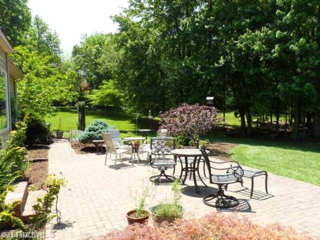 2811 Lockland Drive Oak Ridge, NC 27310 - Photo 2 of 8 Patio/Deck.