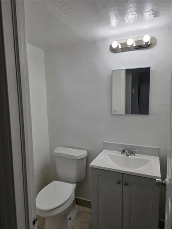 $2,500 | 20 Northwest 7th Avenue, Unit 6, Pompano Beach, FL 33060