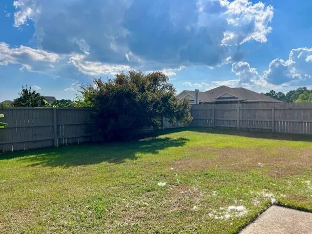 $2,650 | 9866 Parker Lake Circle, Navarre, FL 32566