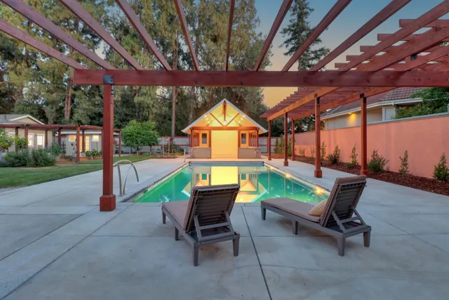 $2,850,000 | 38201 Russell Boulevard, Davis, CA 95616