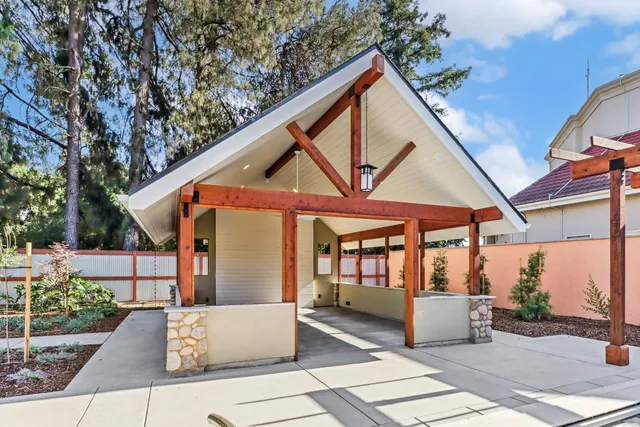 $2,850,000 | 38201 Russell Boulevard, Davis, CA 95616