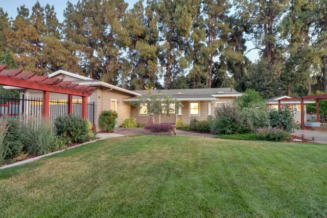 $2,850,000 | 38201 Russell Boulevard, Davis, CA 95616