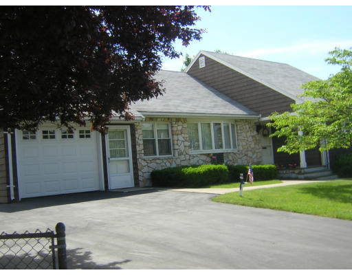 66 Assabet Road Quincy, MA 02169 - Photo 1 of 13 Gallery Image 1