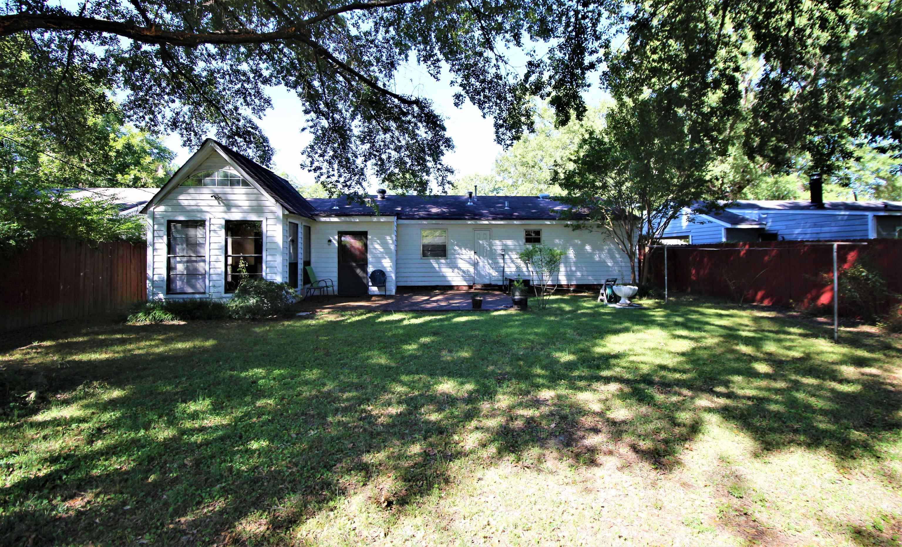 2960 Cherry Road Memphis, TN 38118 - Photo 13 of 16 a front view of house with yard and green space