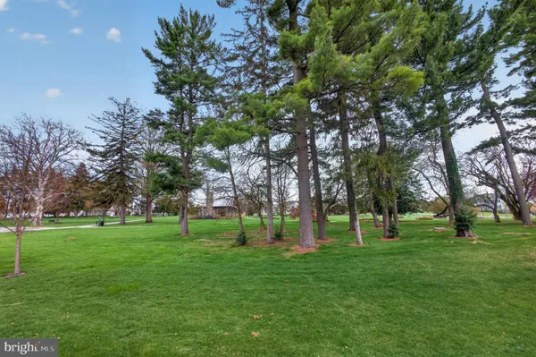 $1,600,000 | 402 Park Hill Lane, Newtown Square, PA 19073