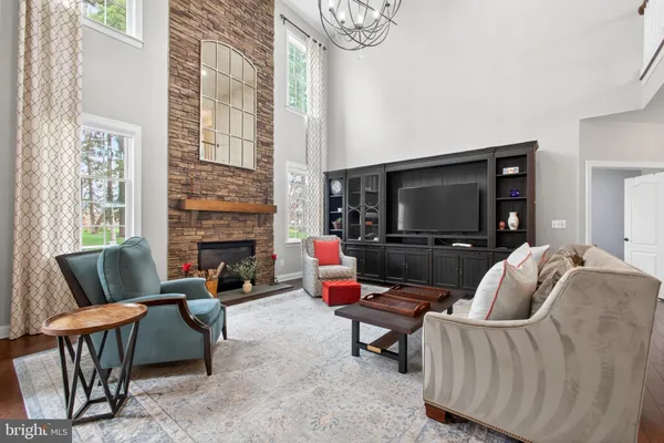 $1,600,000 | 402 Park Hill Lane, Newtown Square, PA 19073