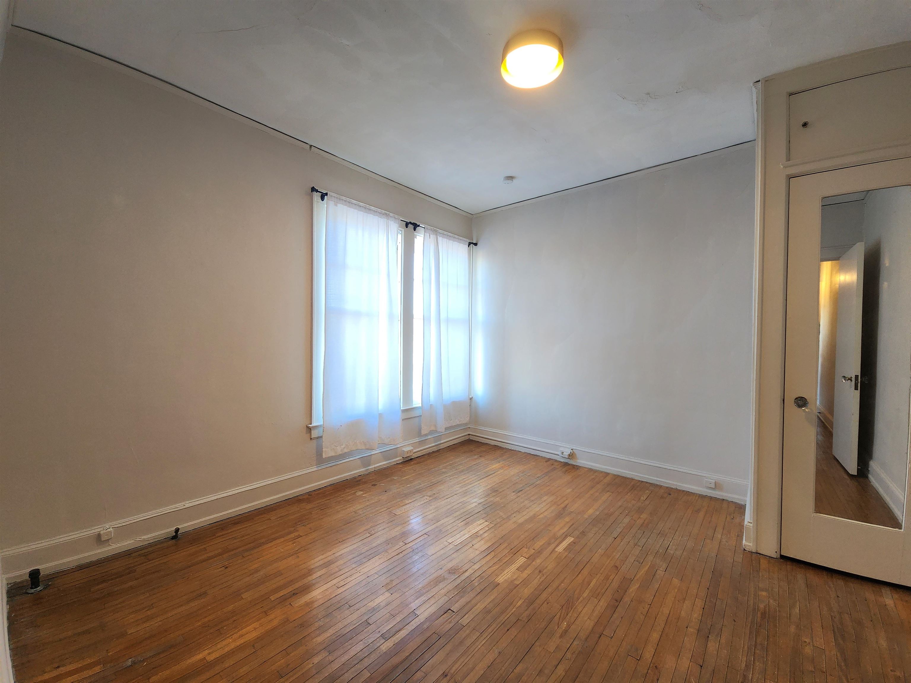 814 Center Avenue, Unit G Bay City, MI 48708 - Photo 6 of 8