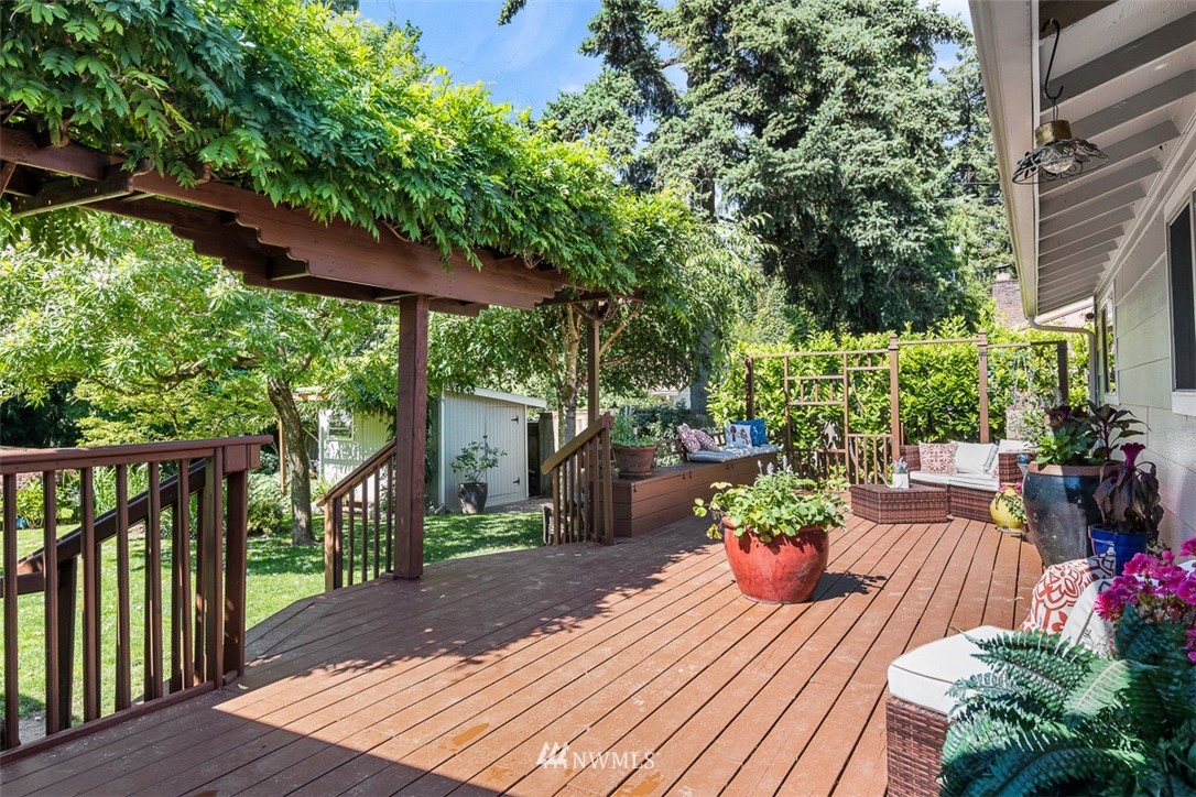 507 South 38th Court Renton, WA 98055 - Photo 22 of 40 a view of a chairs on the deck