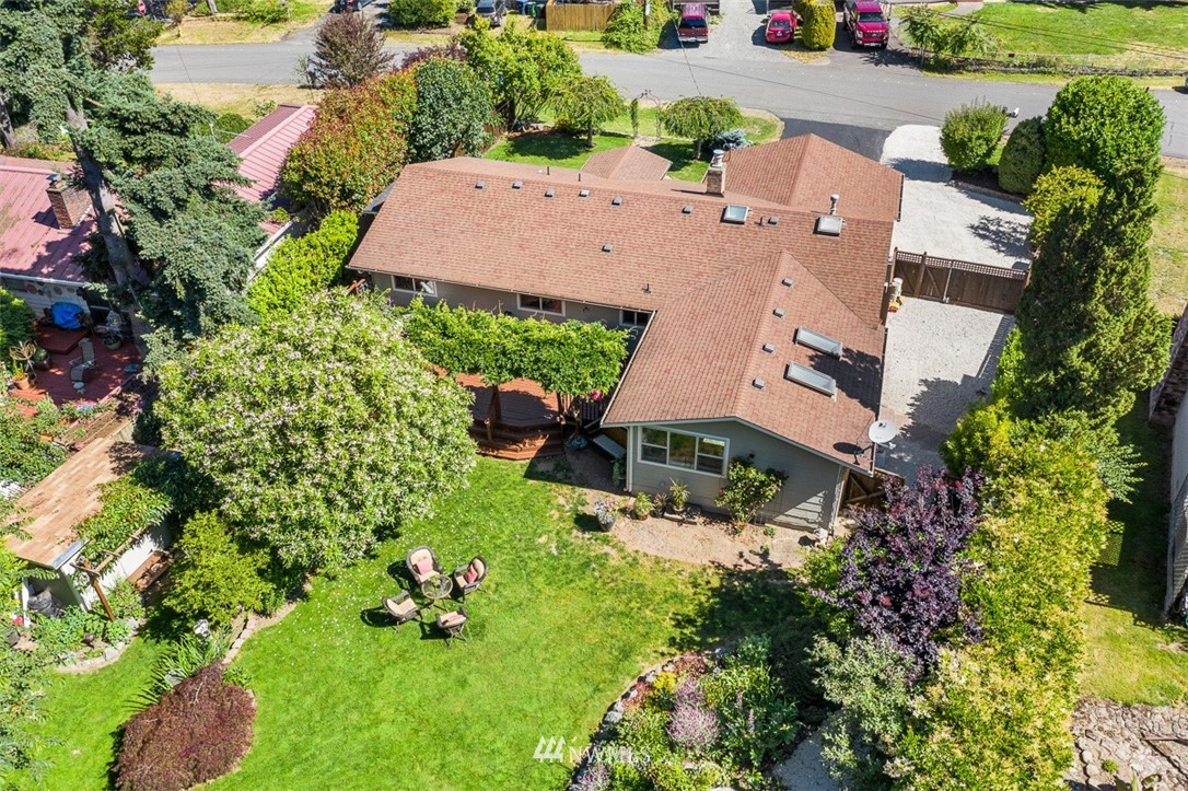 507 South 38th Court Renton, WA 98055 - Photo 32 of 40 an aerial view of house with yard
