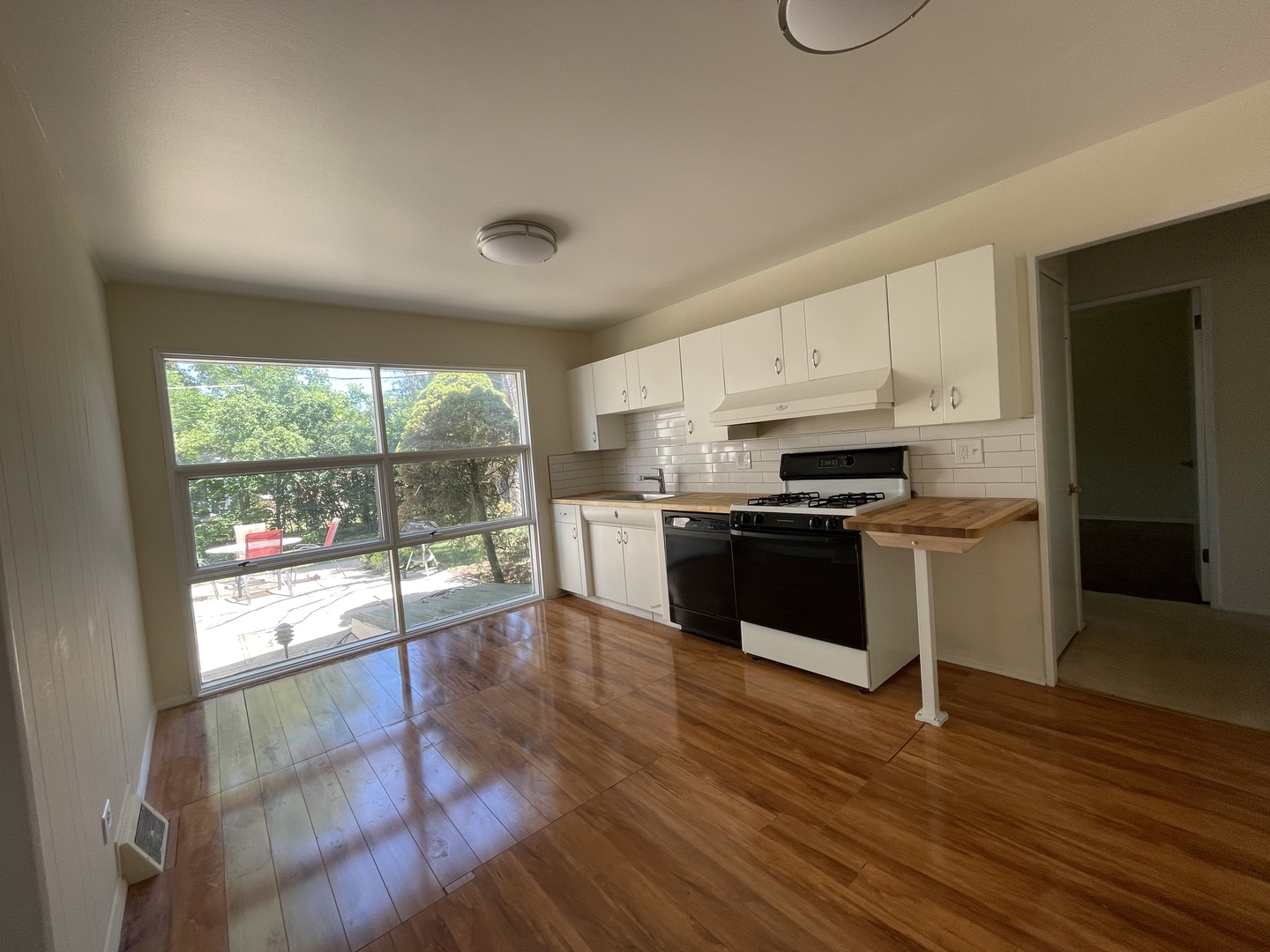 1015 Warrington Road Deerfield, IL 60015 - Photo 7 of 24