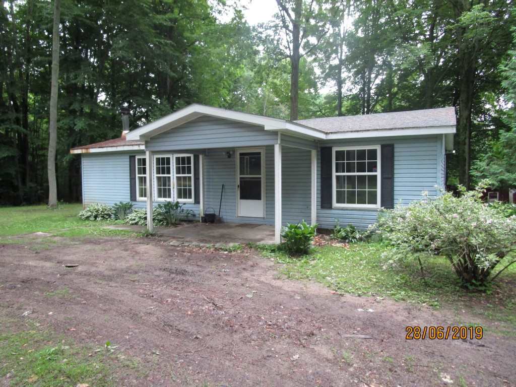 4705 West Vernon Road Weidman, MI 48893 - Photo 1 of 22 1863768.JPG