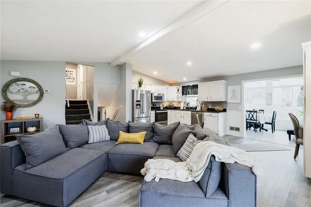 $274,900 | 8495 Stringham Drive, Batavia, NY 14020