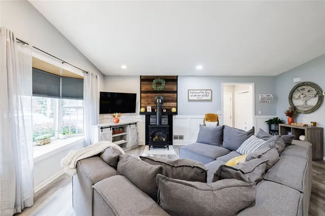 $274,900 | 8495 Stringham Drive, Batavia, NY 14020