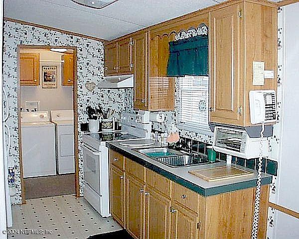 629 Osman Road Jacksonville, FL 32225 - Photo 4 of 4 Kitchen