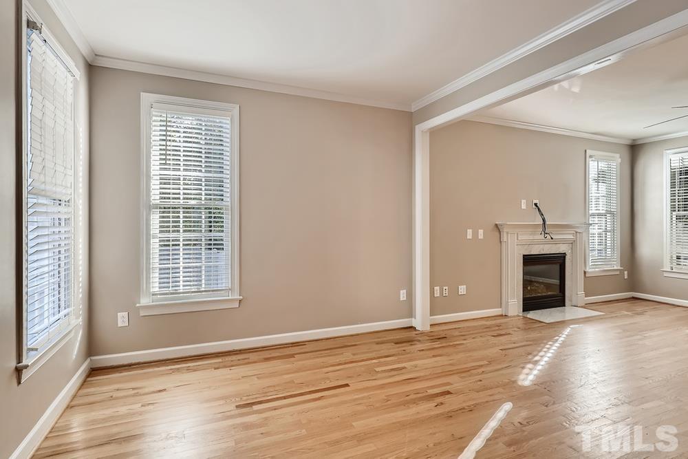 113 Rushing Breeze Court Apex, NC 27502 - Photo 4 of 28 Gallery Image 4