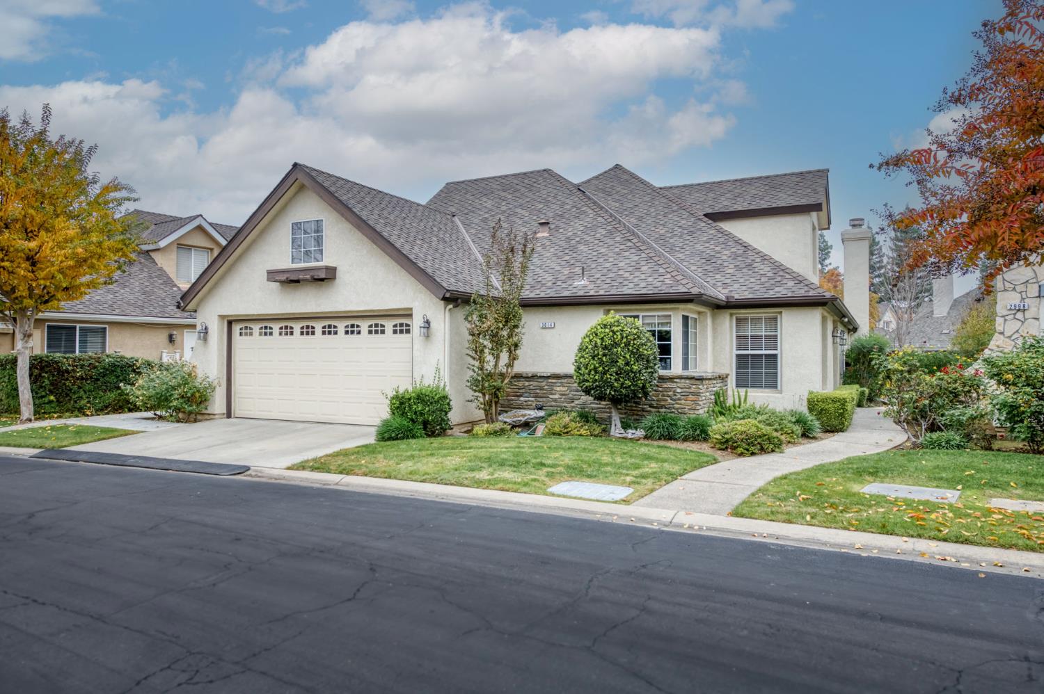 Front view. Roof replaced in 2016.