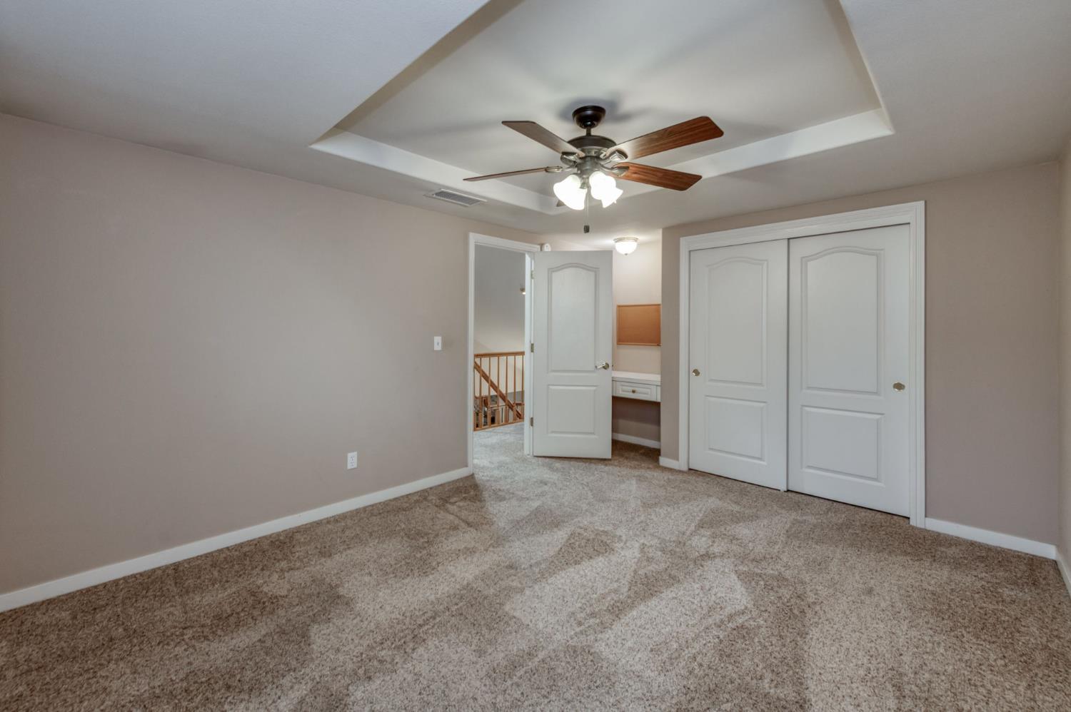 3014 West Brompton Lane Fresno, CA 93711 - Photo 29 of 71 Built in desk area