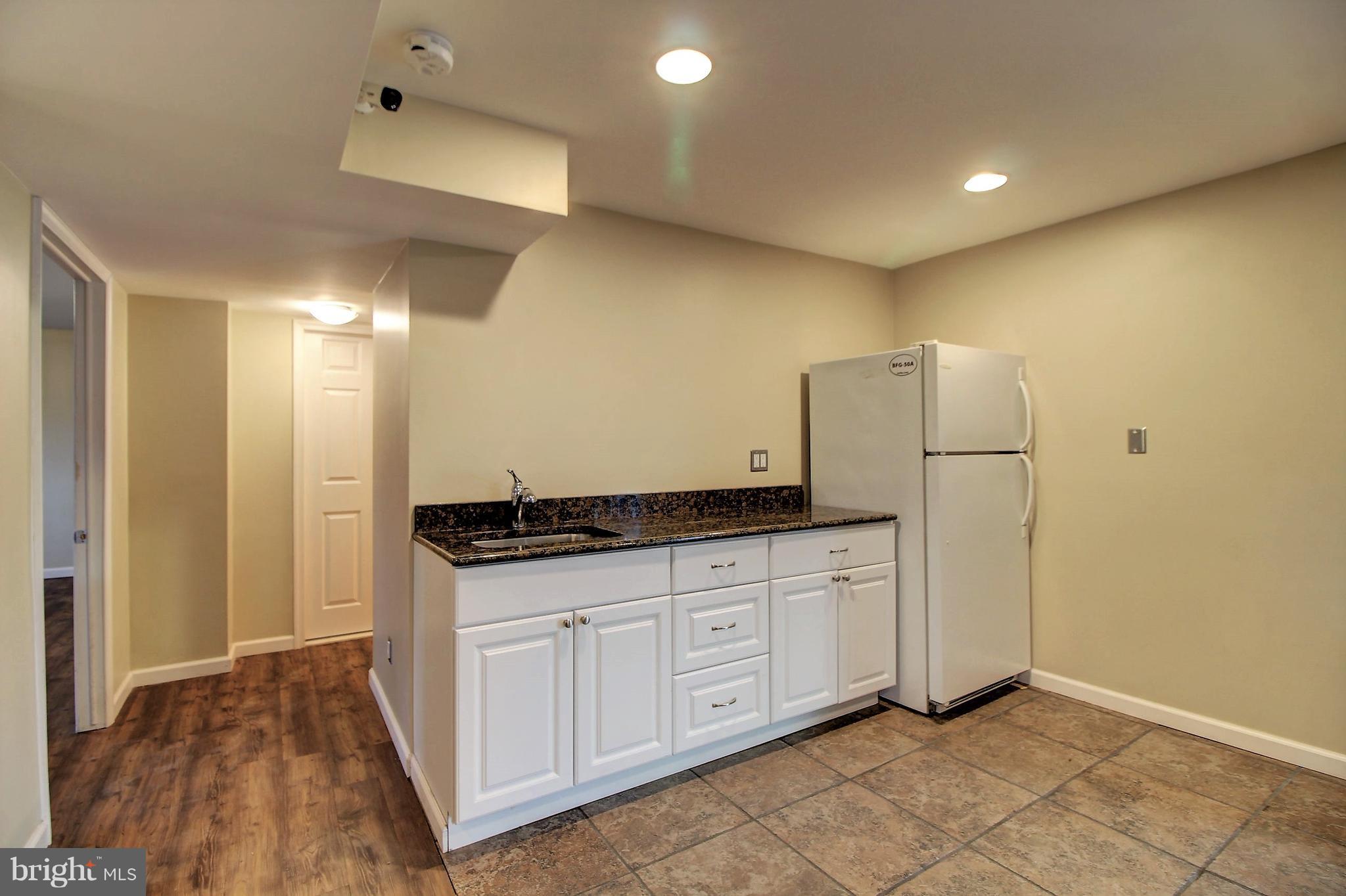 3903 Bayville Road Baltimore, MD 21220 - Photo 19 of 30 Family Room
