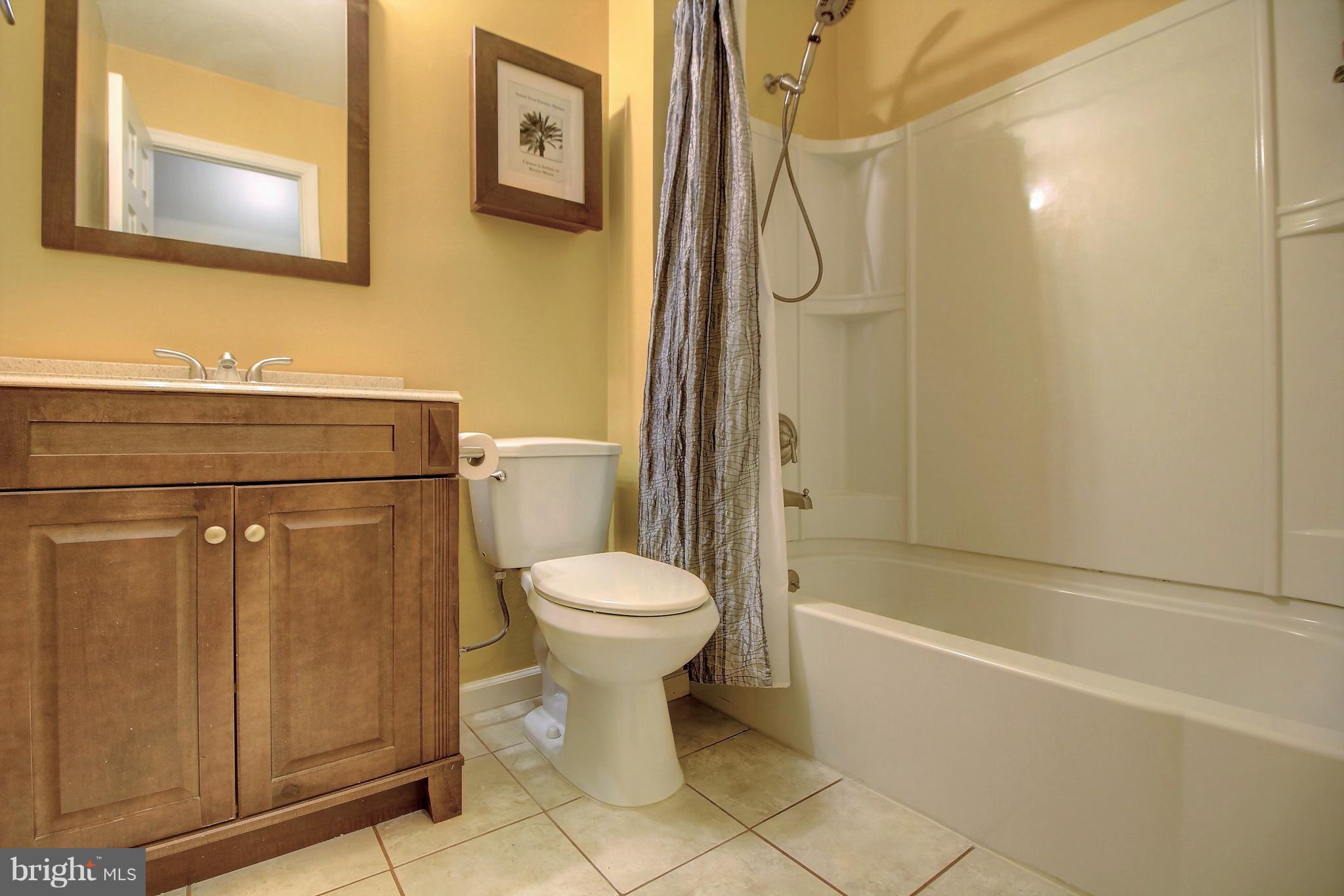 3903 Bayville Road Baltimore, MD 21220 - Photo 23 of 30 Bath