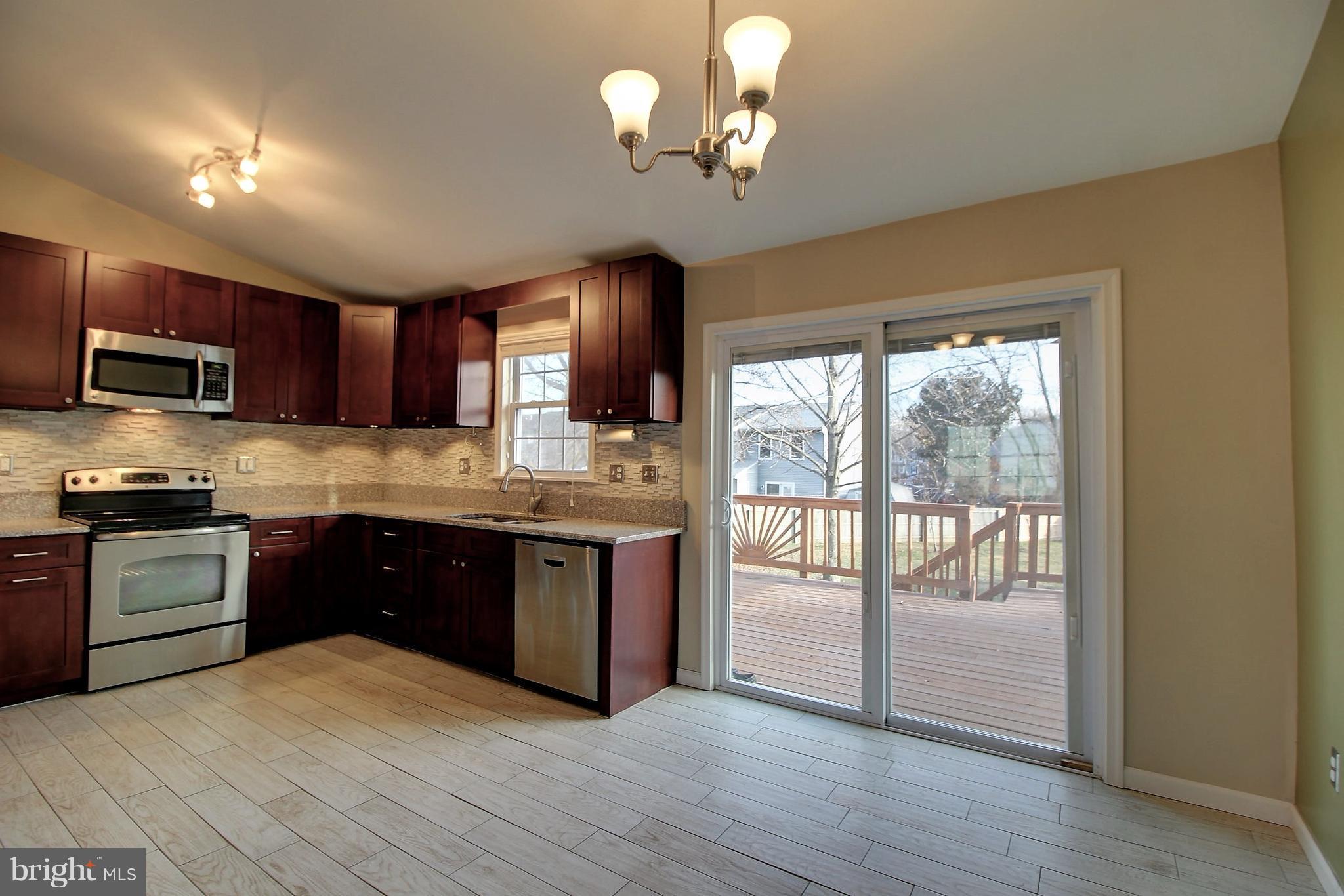 3903 Bayville Road Baltimore, MD 21220 - Photo 4 of 30 Kitchen