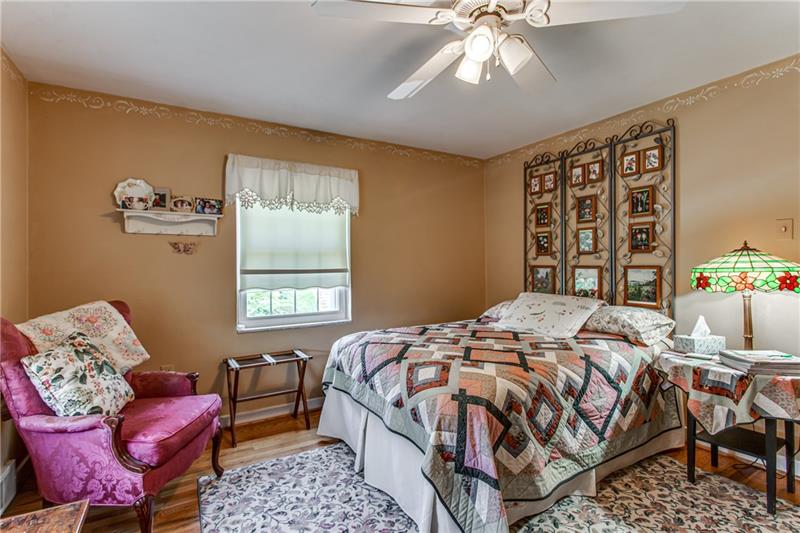 6506 Landview Road Pittsburgh, PA 15217 - Photo 19 of 25 Gallery Image 19