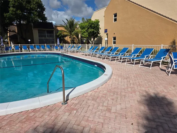 $2,200 | 959 Southeast 2nd Avenue, Unit 239, Deerfield Beach, FL 33441