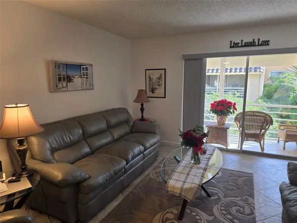 $2,200 | 959 Southeast 2nd Avenue, Unit 239, Deerfield Beach, FL 33441