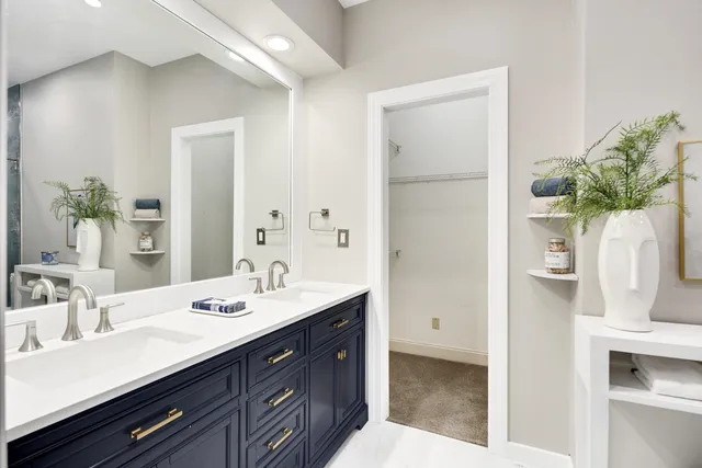 $399,900 | 533 Rienzi Drive, Memphis, TN 38103