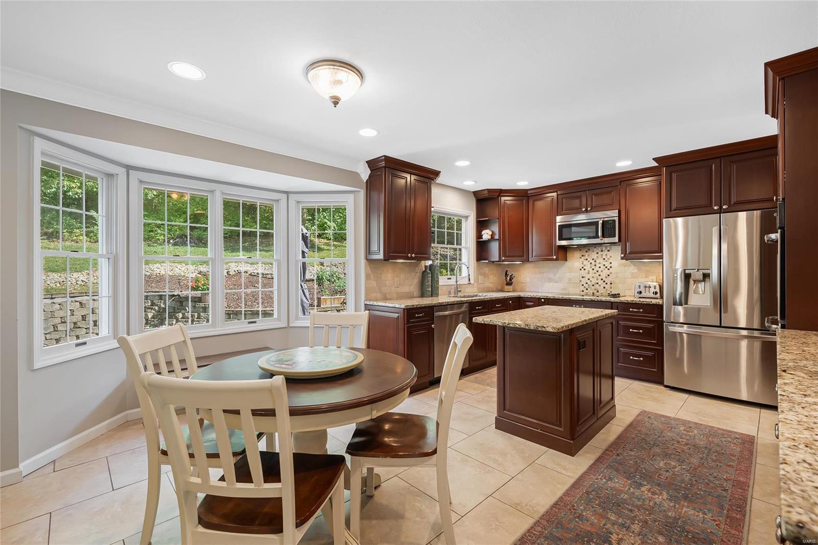 14852 Greenleaf Valley Drive Chesterfield, MO 63017 - Photo 11 of 78