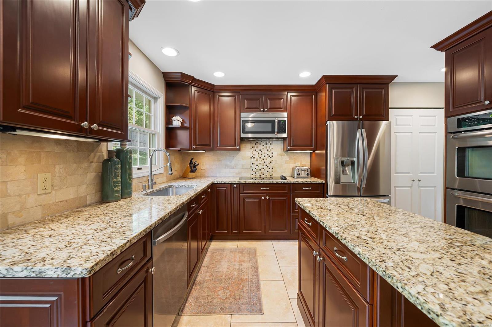 14852 Greenleaf Valley Drive Chesterfield, MO 63017 - Photo 15 of 78