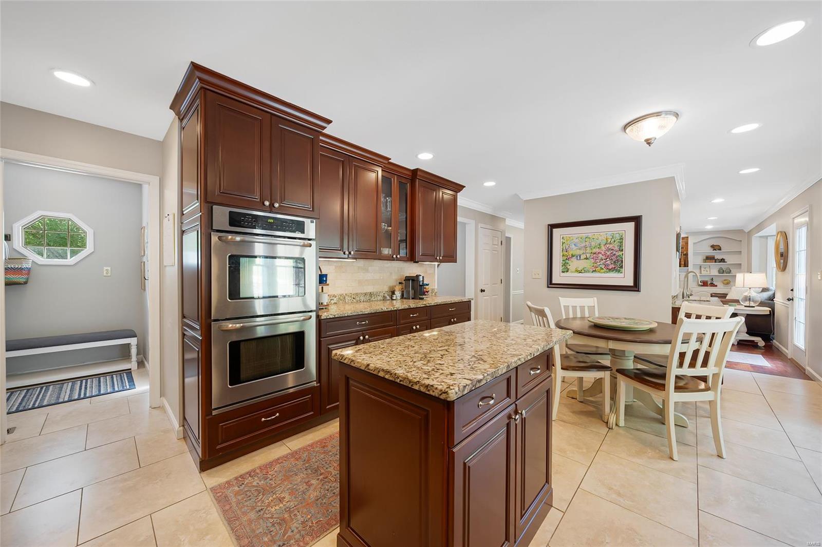 14852 Greenleaf Valley Drive Chesterfield, MO 63017 - Photo 16 of 78