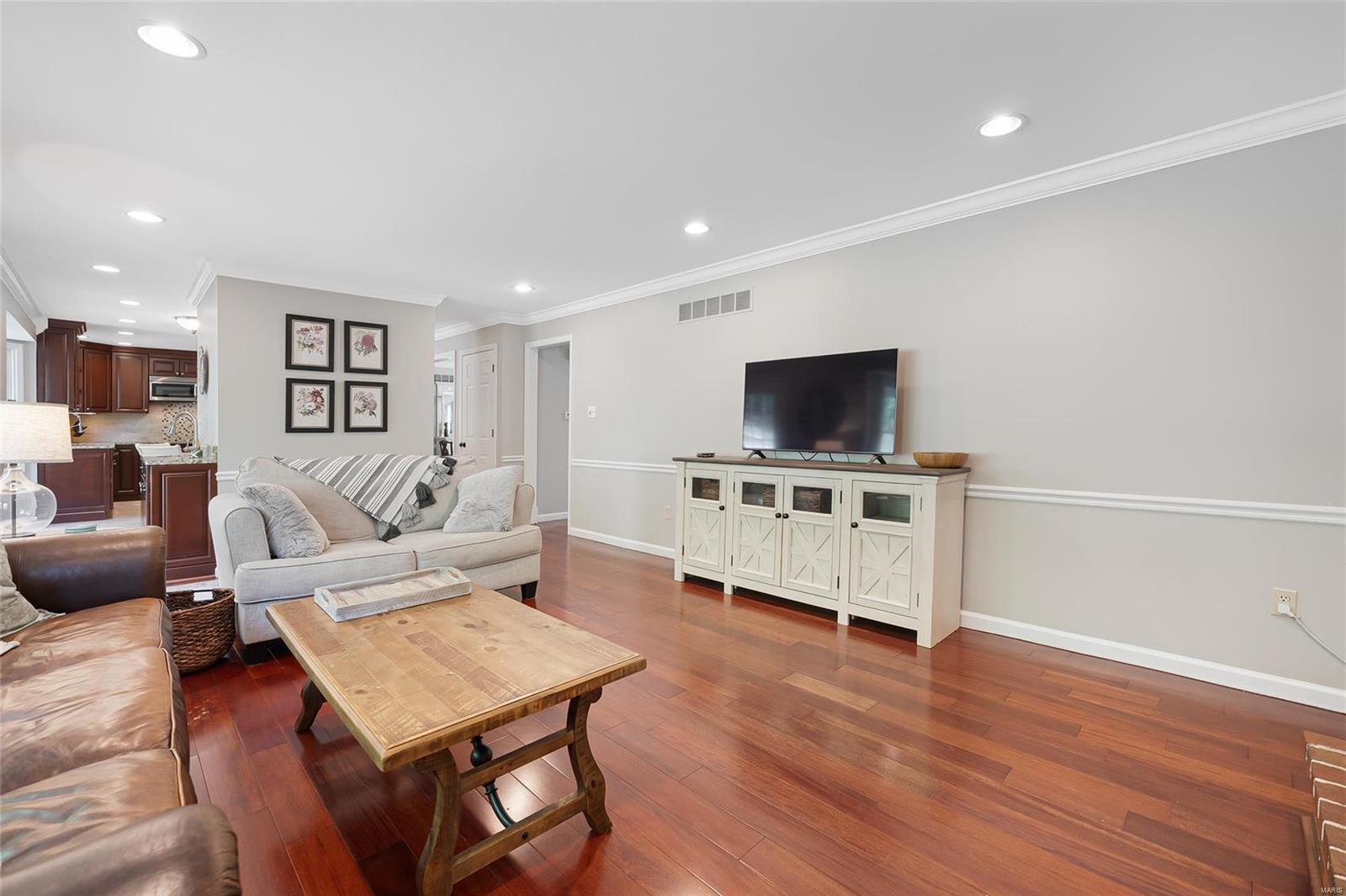 14852 Greenleaf Valley Drive Chesterfield, MO 63017 - Photo 24 of 78