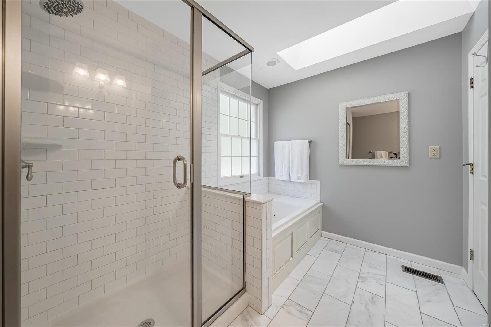 14852 Greenleaf Valley Drive Chesterfield, MO 63017 - Photo 33 of 78