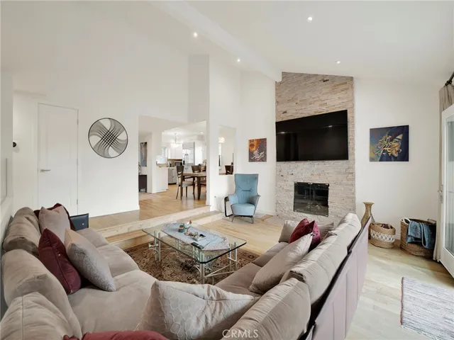 $2,499,999 | 10335 Orton Avenue, Los Angeles, CA 90064